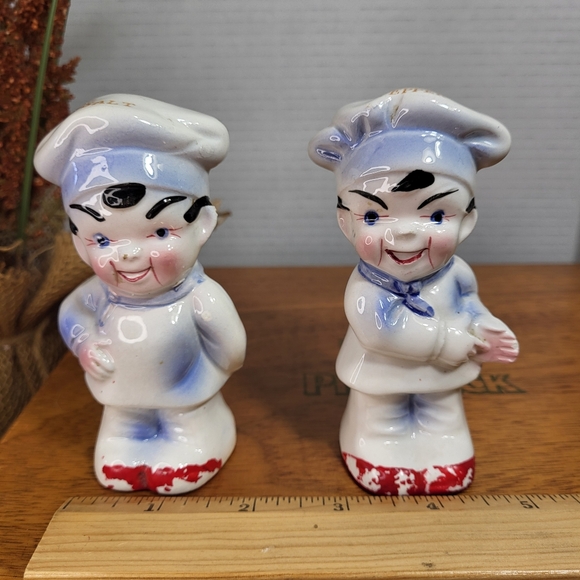 Vintage Ceramic Chefs Salt and Pepper Shakers - Picture 14 of 15